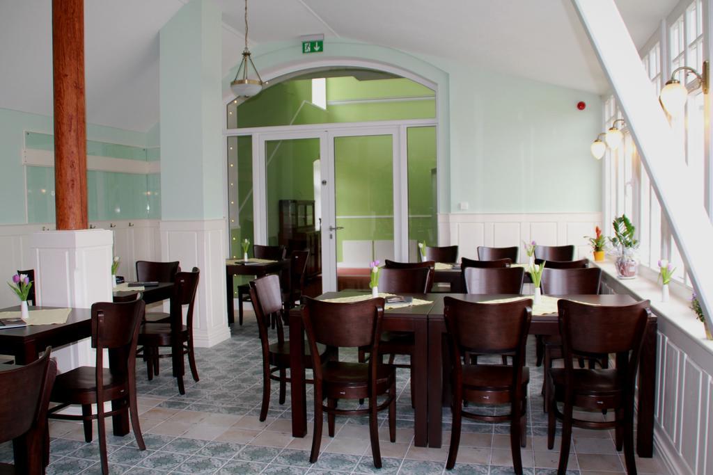 Gutshof Sagritz Hotel Golßen Bagian luar foto