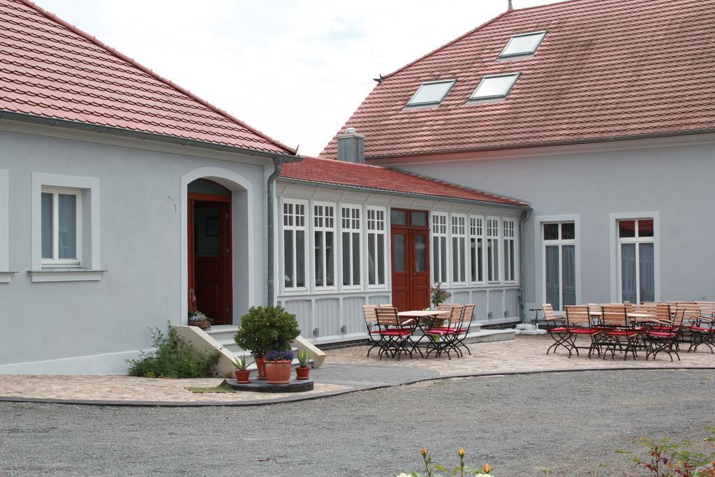 Gutshof Sagritz Hotel Golßen Bagian luar foto