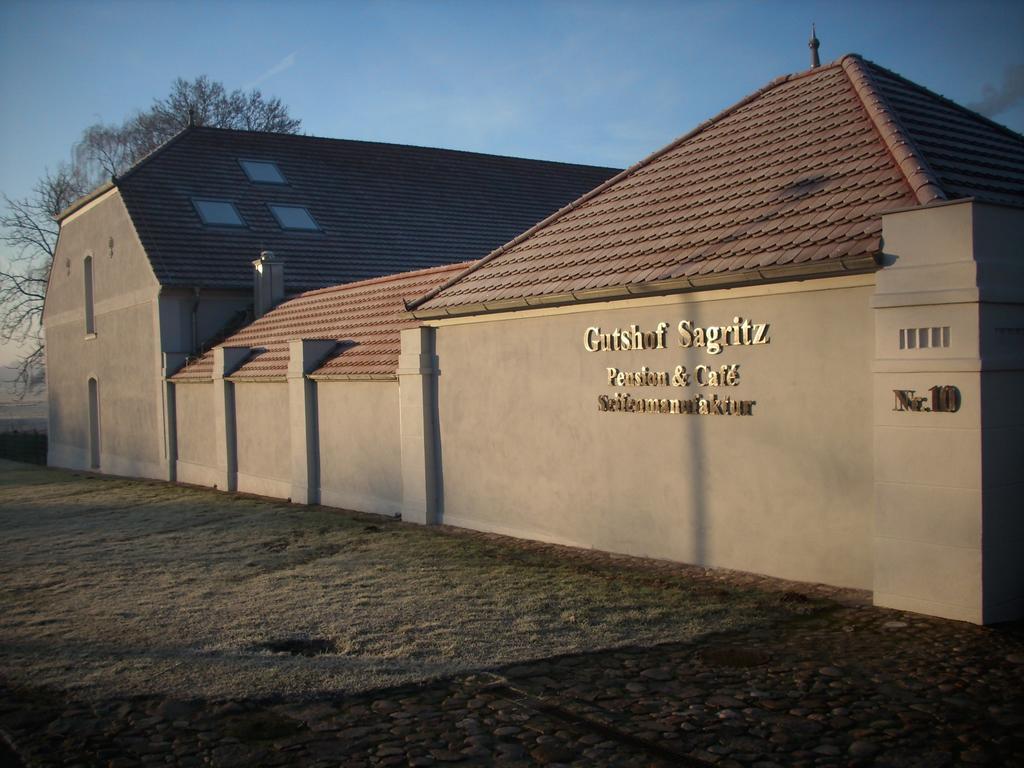 Gutshof Sagritz Hotel Golßen Bagian luar foto